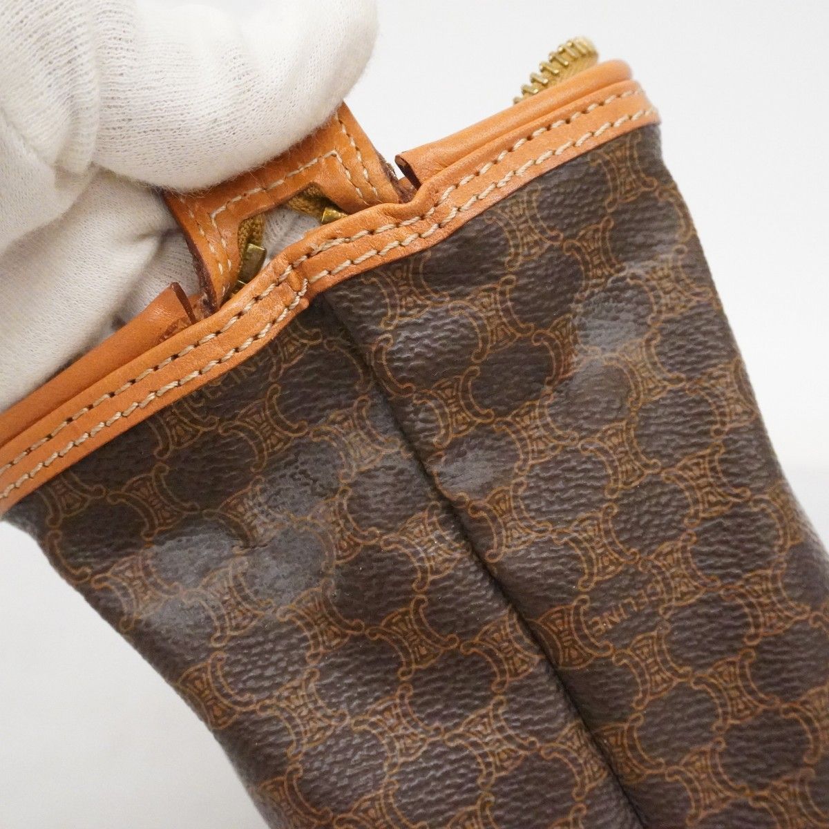 【CELINE】アクセサリーポーチ　マカダム柄　ゴールド金具　ベージュ　PVC CELINE】アクセサリーポーチ マカダム柄 ゴールド金具 ベージュ PVC