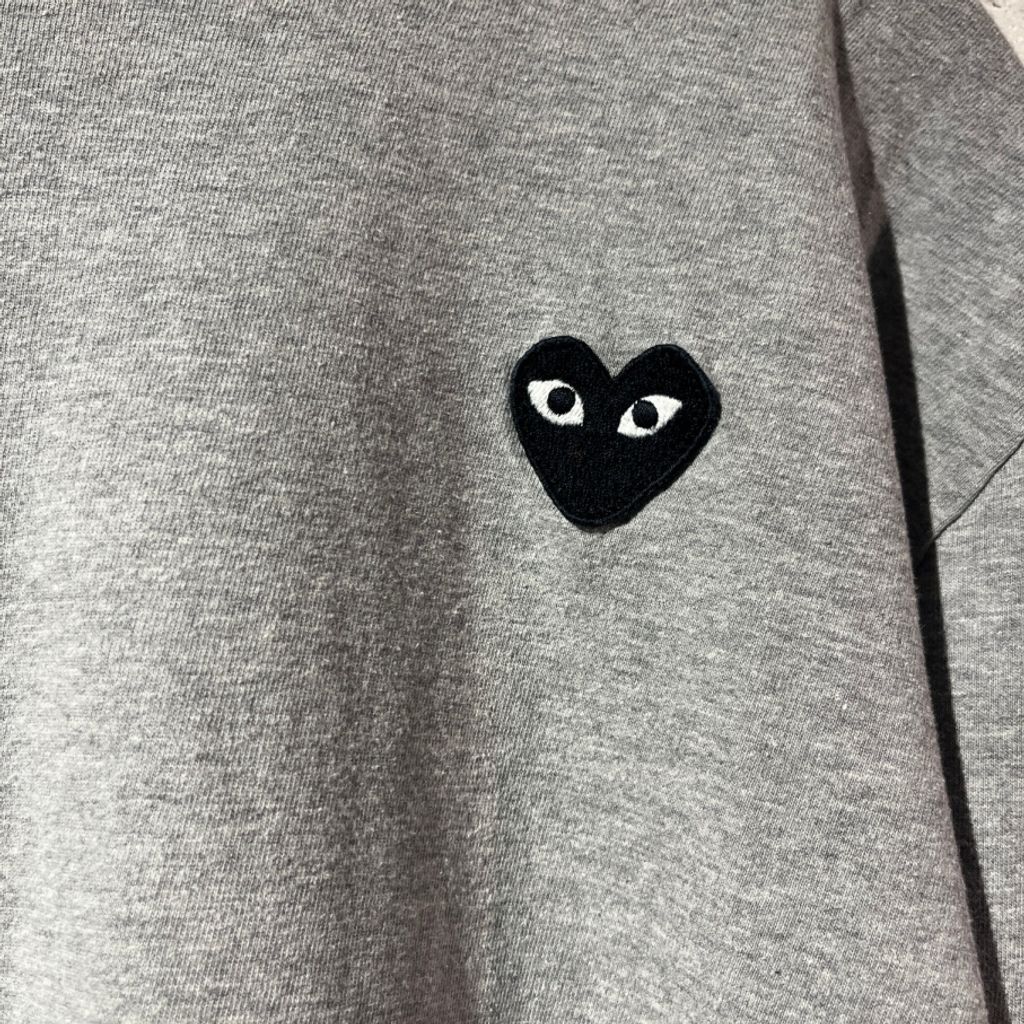 PLAY COMME des GARCONS プレイコムデギャルソン ハートロゴ 長袖T