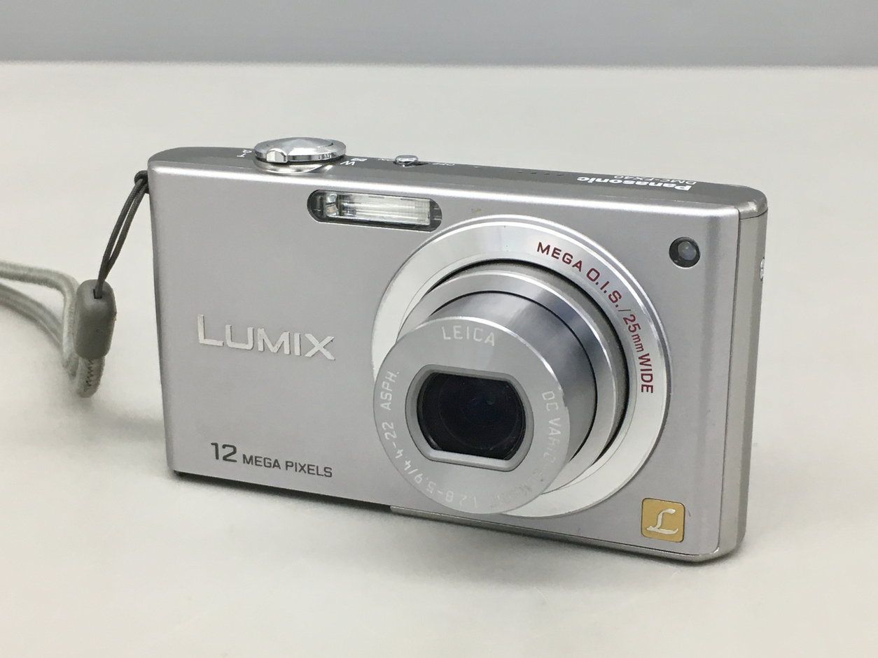 コンパクトデジタルカメラ LUMIX DMC-FX40 シルバー 1210万画素 光学