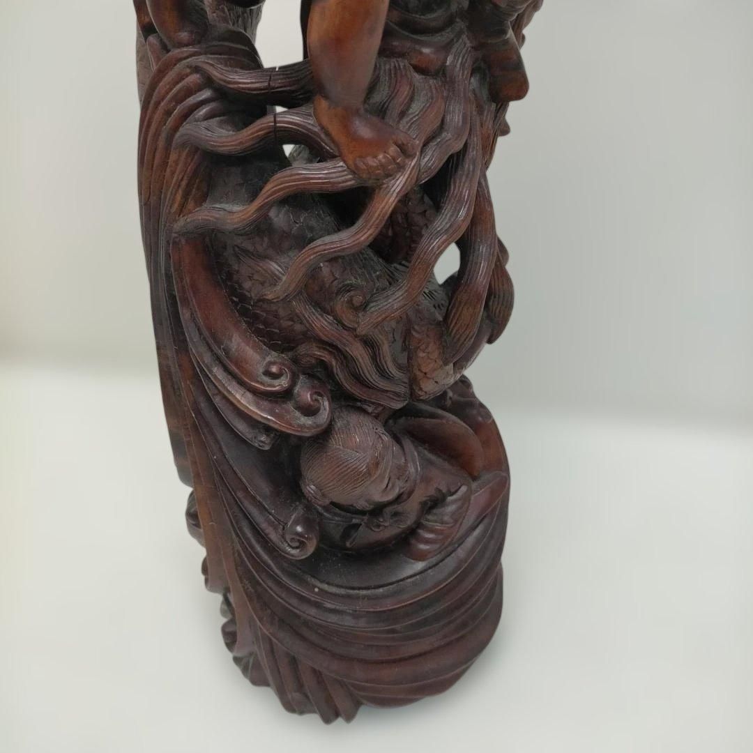 骨董品 木彫 彫刻 童子と龍 立体彫刻 古美術 置物 飾り物 インテリア 和風 中国美術 唐木風 古道具 高さ約45cm 時代物　260113-1T 骨董品 木彫 彫刻 童子と龍 立体彫刻 古美術 置物 飾り物 インテリア