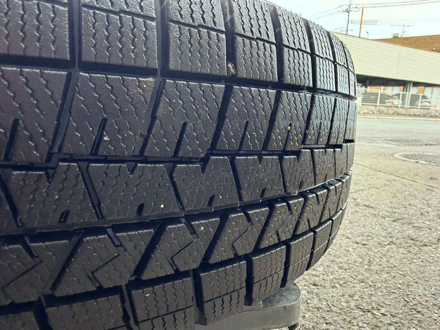 車 DUNLOP 16インチスタッドレスタイヤ付ホイール