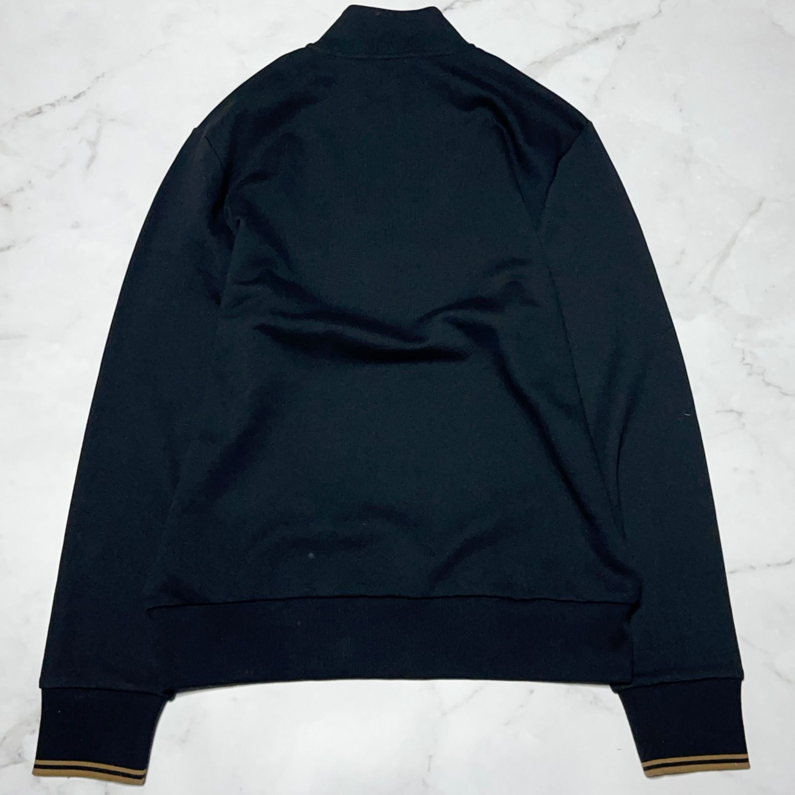 未使用品 フレッドペリー FRED PERRY 月桂樹 刺繍ロゴ ブラック 黒