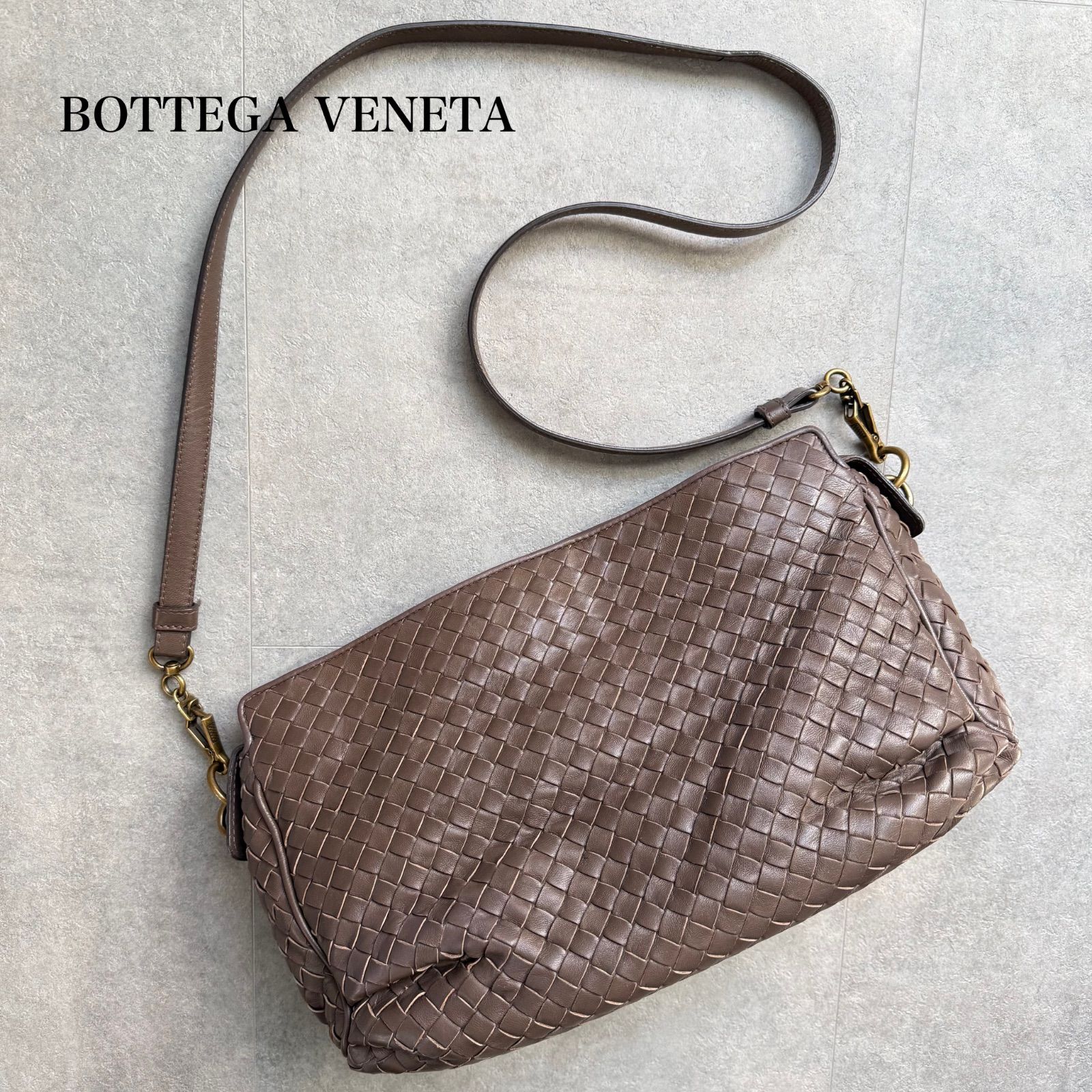 BOTTEGA VENETA ボッテガヴェネタ イントレチャート ショルダーバック