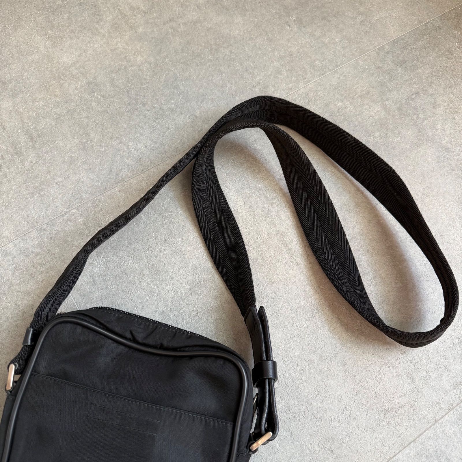 美品 PRADA プラダ ナイロンショルダーバック トライアングルロゴ