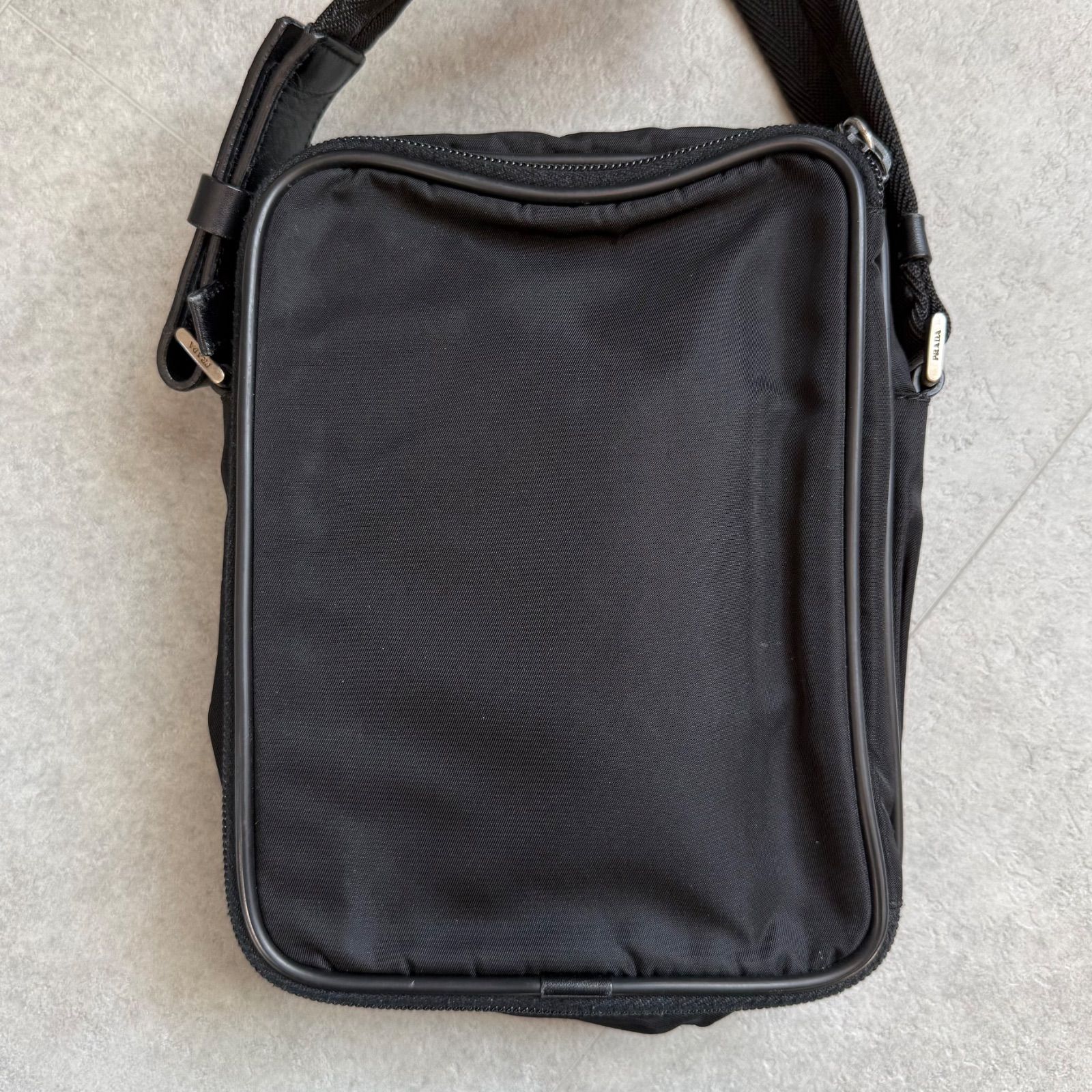 美品 PRADA プラダ ナイロンショルダーバック トライアングルロゴ