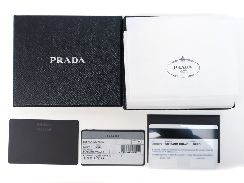 未使用 プラダ マネークリップ RFID サフィアーノトライアングル 財布
