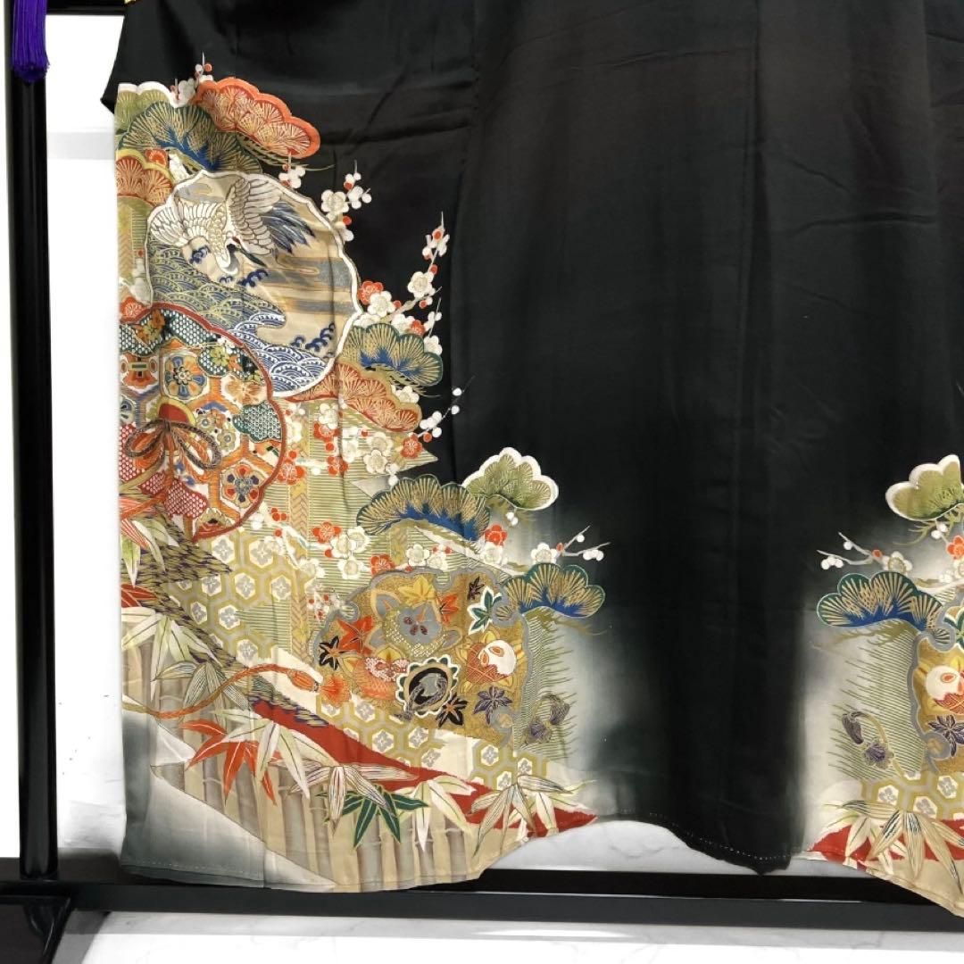 アンティーク 黒留袖 金駒刺繍 金彩 松竹梅 鶴 波 ヱ霞 着物 112b d