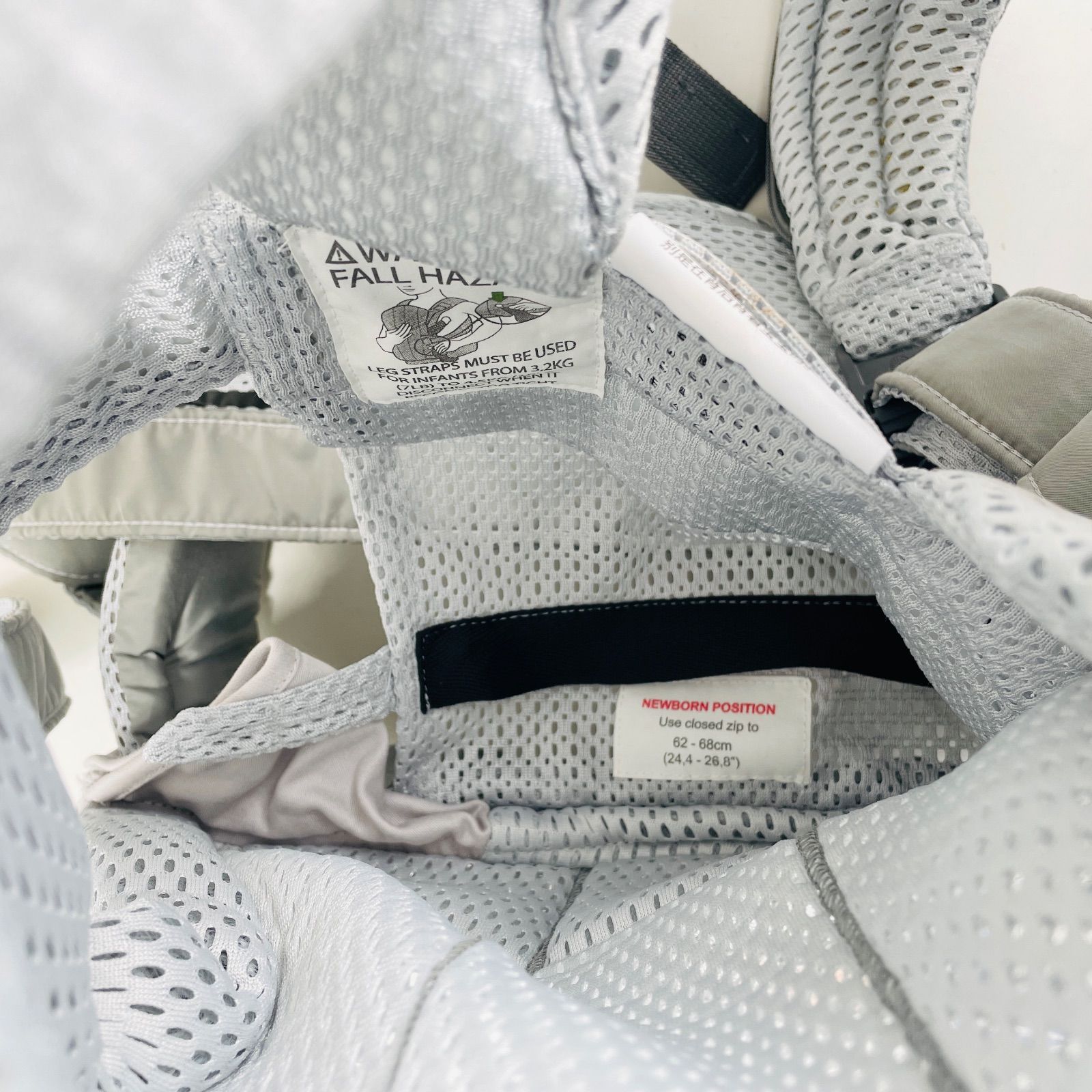 新品未使用】ベビービョルン ハーモニー シルバー 抱っこひも 0カ月~36