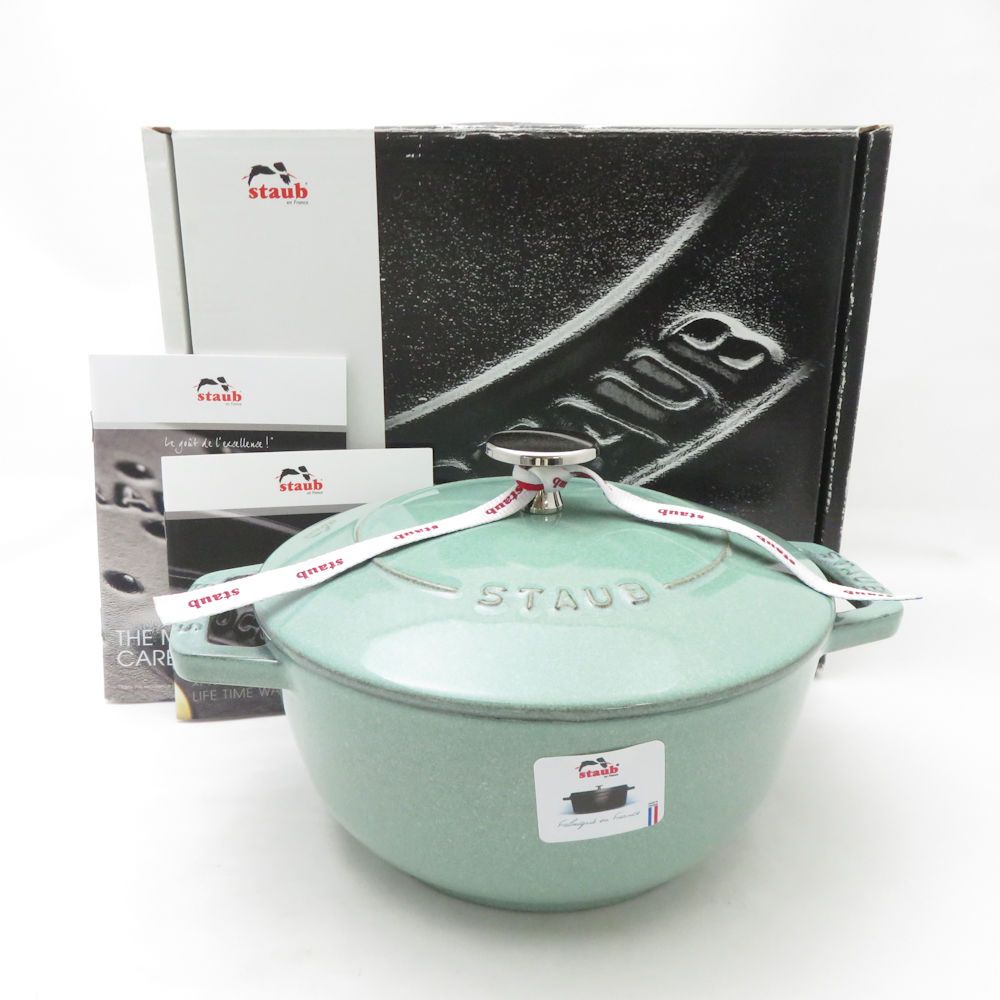 美品 STAUB ストウブ Wa-NABE・M 両手鍋 鋳物ホーロー 18cmセージ緑
