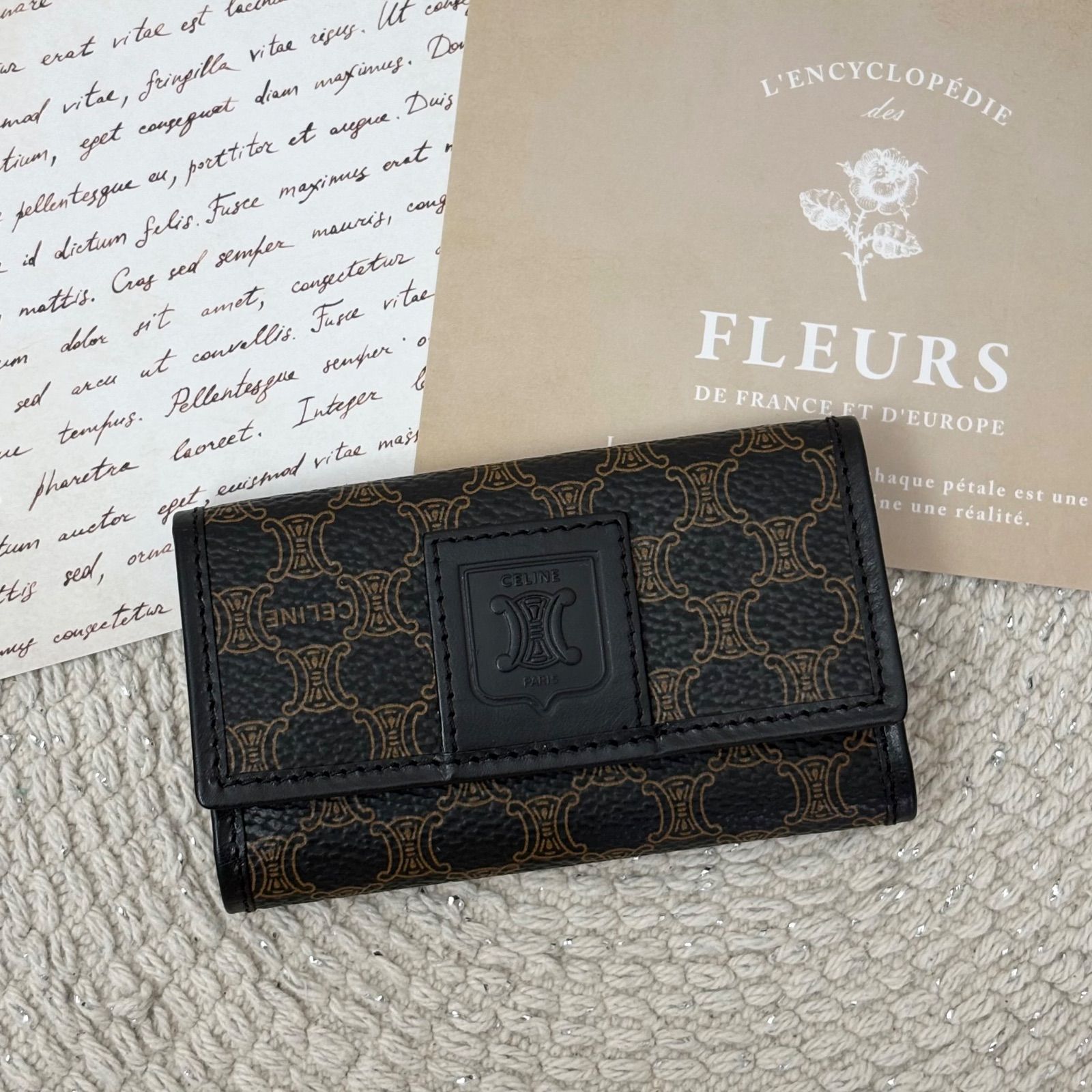 CELINE マカダム柄　名刺入れ 希少】 CELINE セリーヌ カードケース ブラックマカダム レザー 正規品