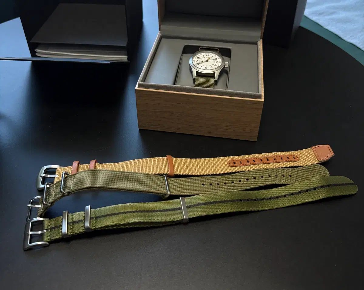 カーキフィールド