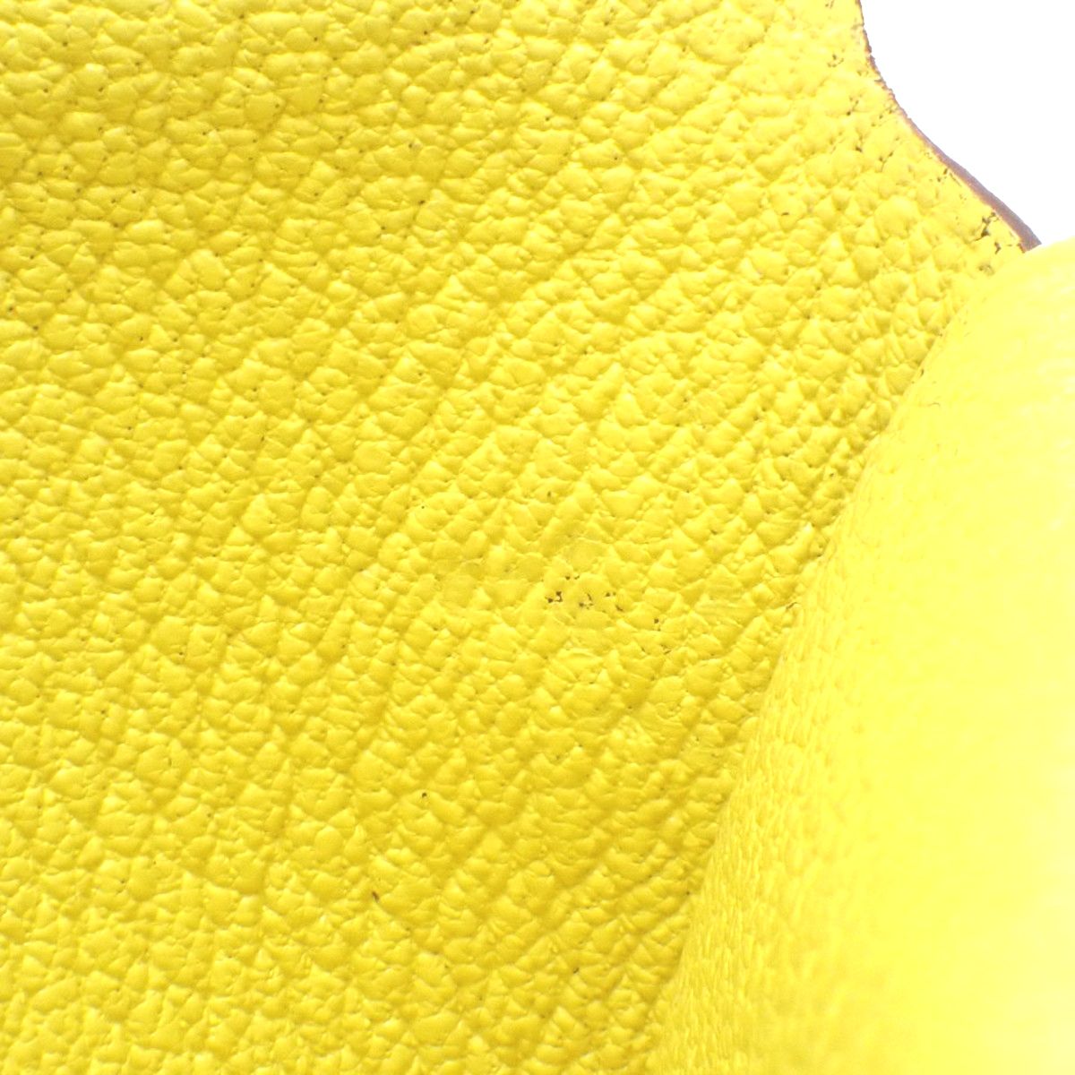 HERMES(エルメス) カルヴィ デュオ ライム イエロー黄 シェーブル