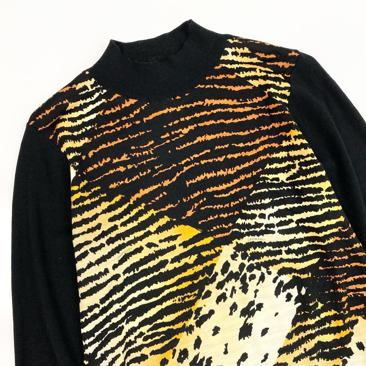 81a23 LEONARD SPORT レオナール ロングスリーブ ニットセーター 総柄