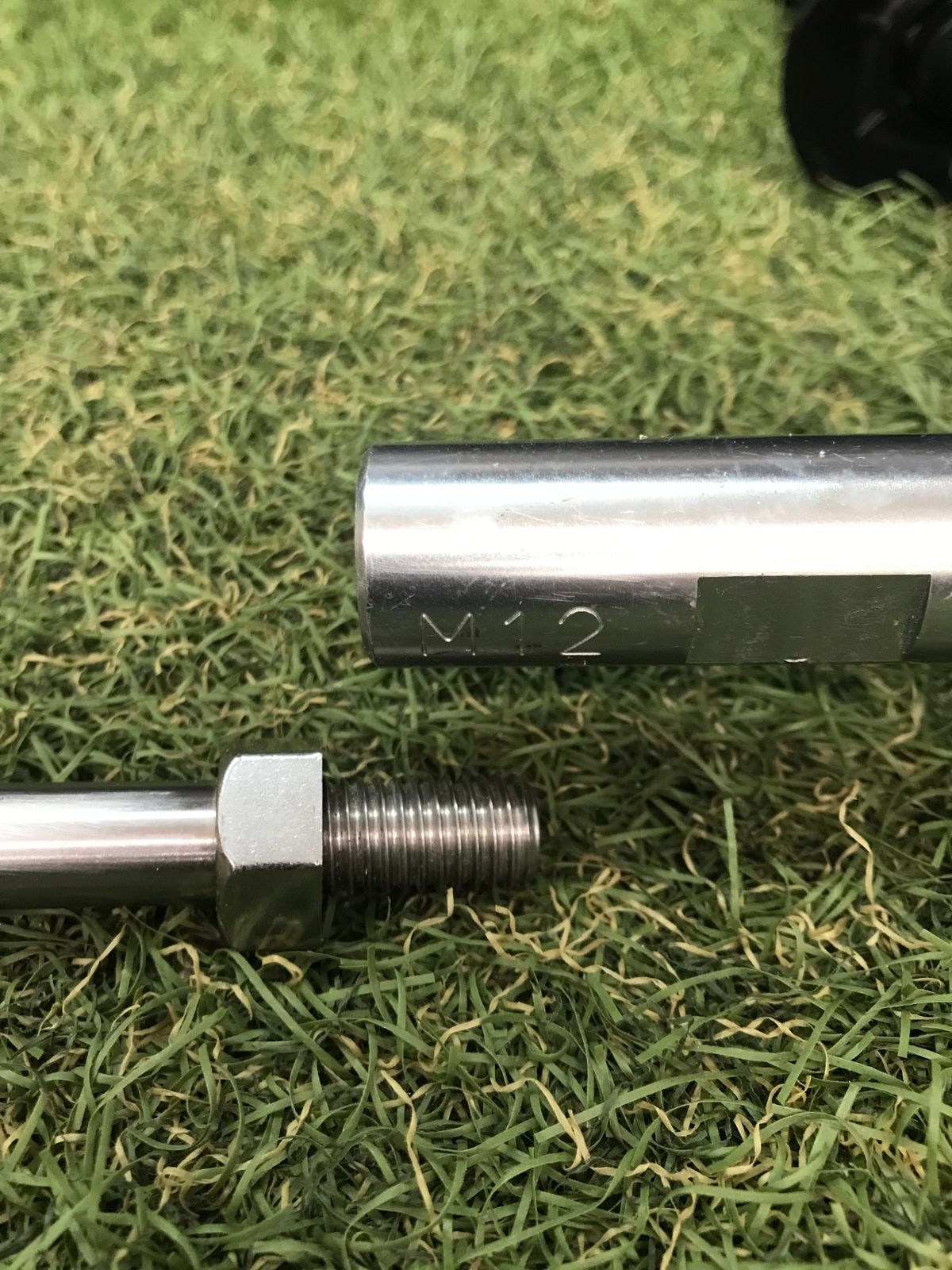  品 0906 makita マキタ 18 v充電式カクハン機 本体のみ UT 130 DZ 撹拌機 ミキサー 電動工具 エア工具