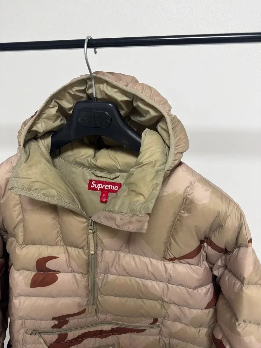 XL シュプリーム マイクロ ダウン ハーフ ジップ 軽量 ダウン デザート