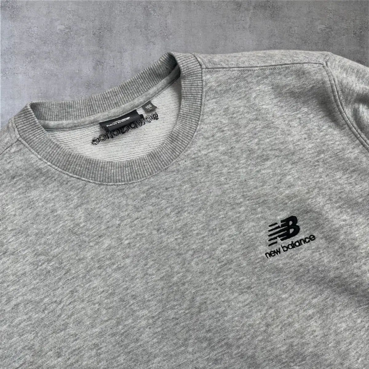 ニューバランス New balance グレー ロゴ 刺繍 スウェット 100 - メルカリ