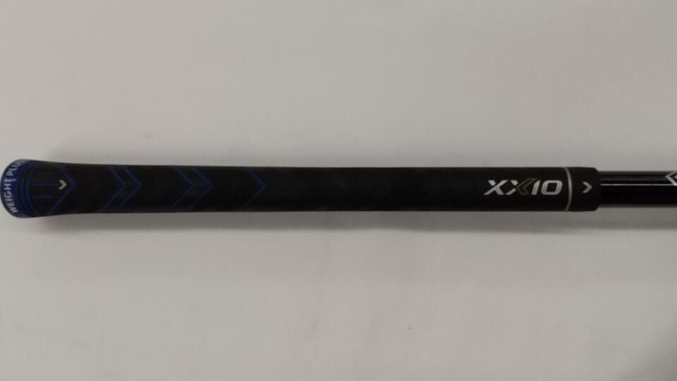 左) ダンロップ XXIO ELEVEN ネイビー 10.5度 MP1100 ネイビー S