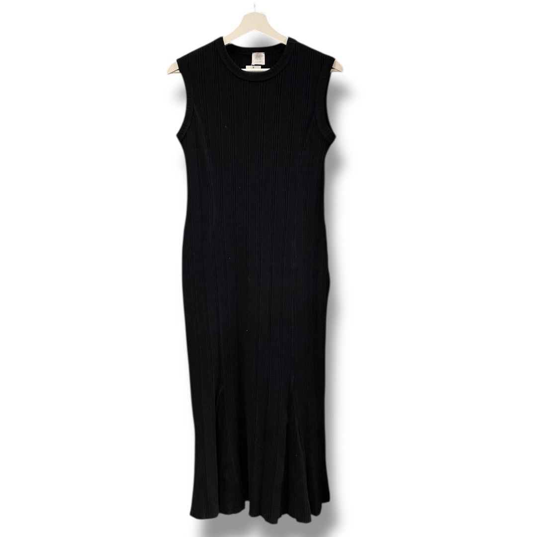 極美品　IÉNAブラックMノースリーブロングワンピース定価¥23,100(税込) 極美品 IÉNAブラックMノースリーブロングワンピース定価¥23,100(税込