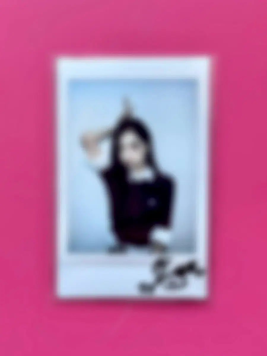 tripleS ヨンウン MSNZ ペンサ 公開番組 サノク サイン タートルネック