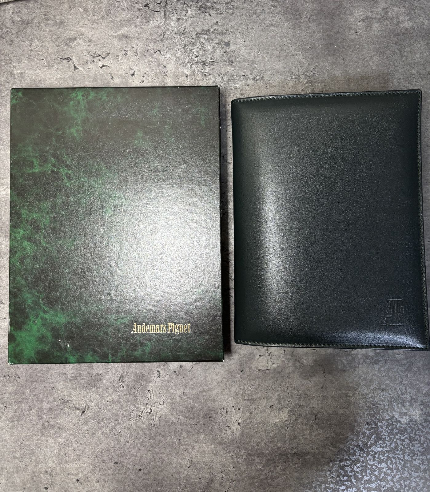 オーデマピケ AUDEMARS PIGUET レザー ノートパッド 手帳ケース