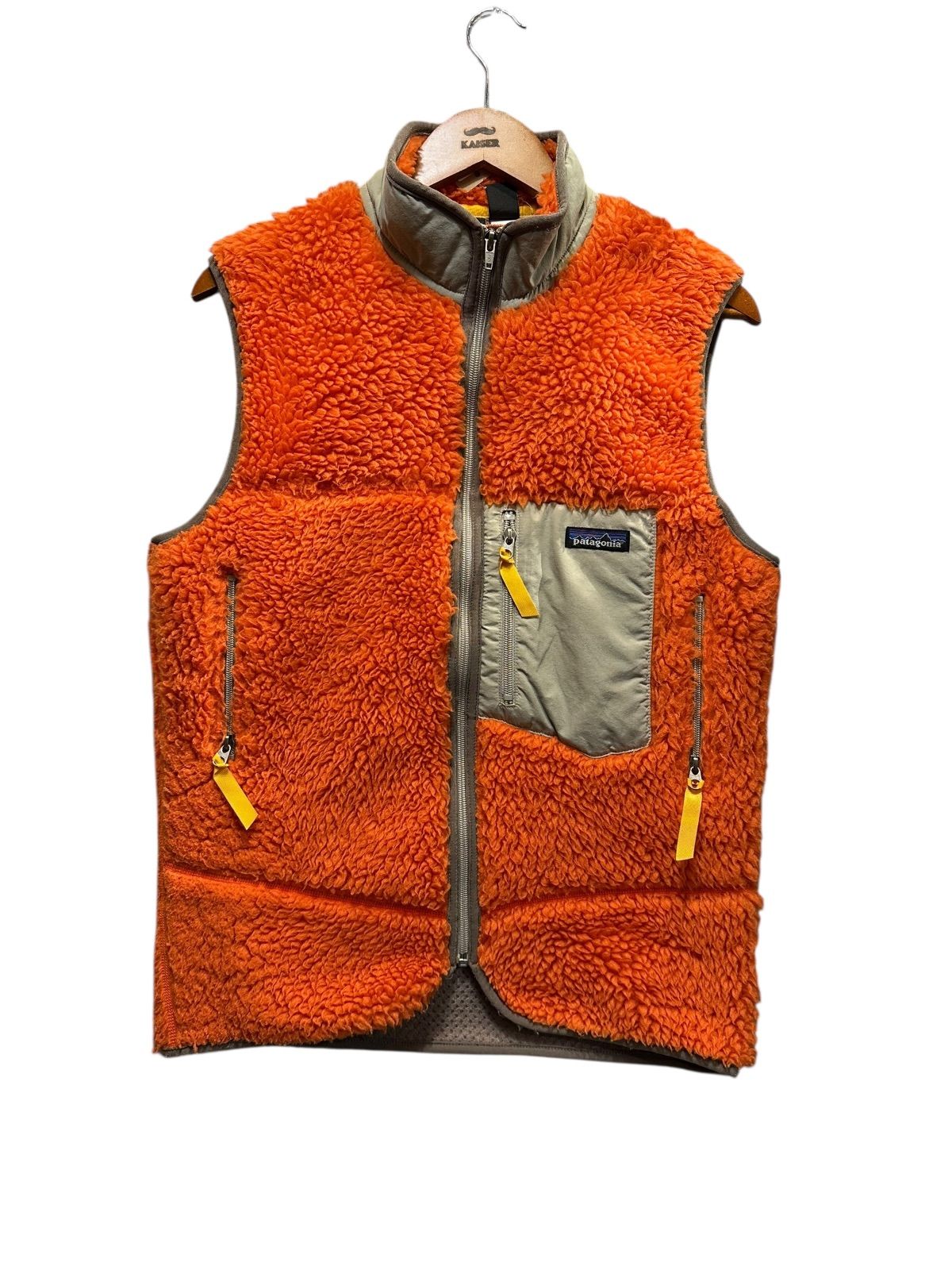 01 Patagonia classic retro x fleece vest orange