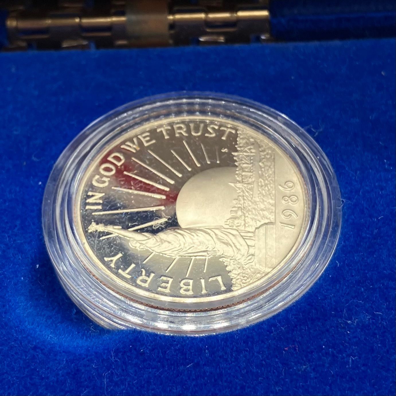 fa174【お買い得】UNITEDSTATES LIBERTY COINS 記念品 コレクション 1986年 自由の女神 建立100周年記念コインセット  1ドル銀貨 50セント白銅貨 サンフランシスコ造幣局発行 - メルカリ