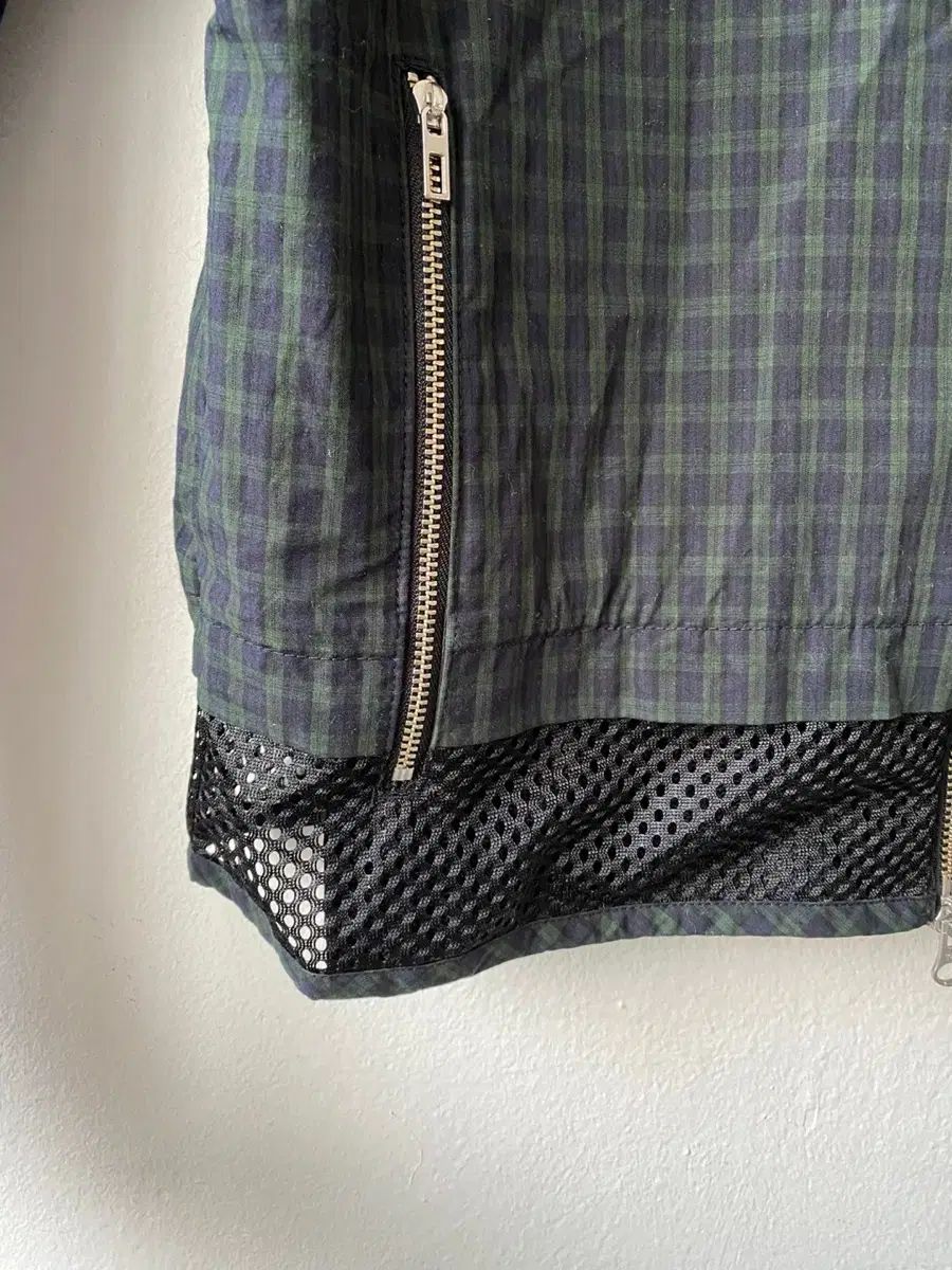 CHECK ウィンドブレーカー