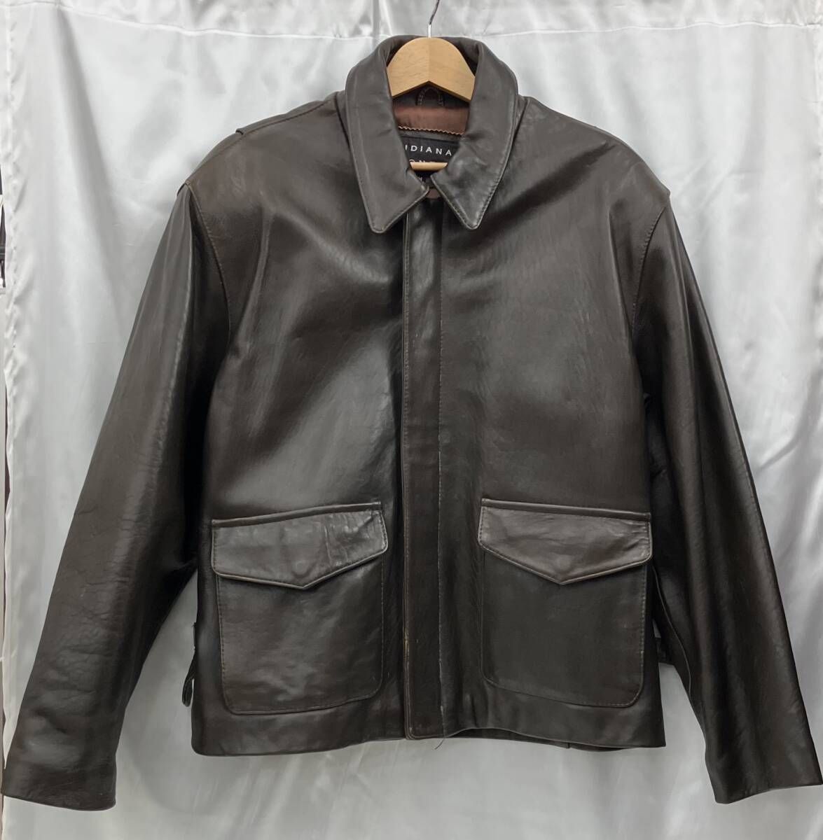 希少　美品　INDIANA JONES ディズニー　 レザージャケット INDIANA JONES インディジョーンズ レザージャケット 羊革 Mサイズ