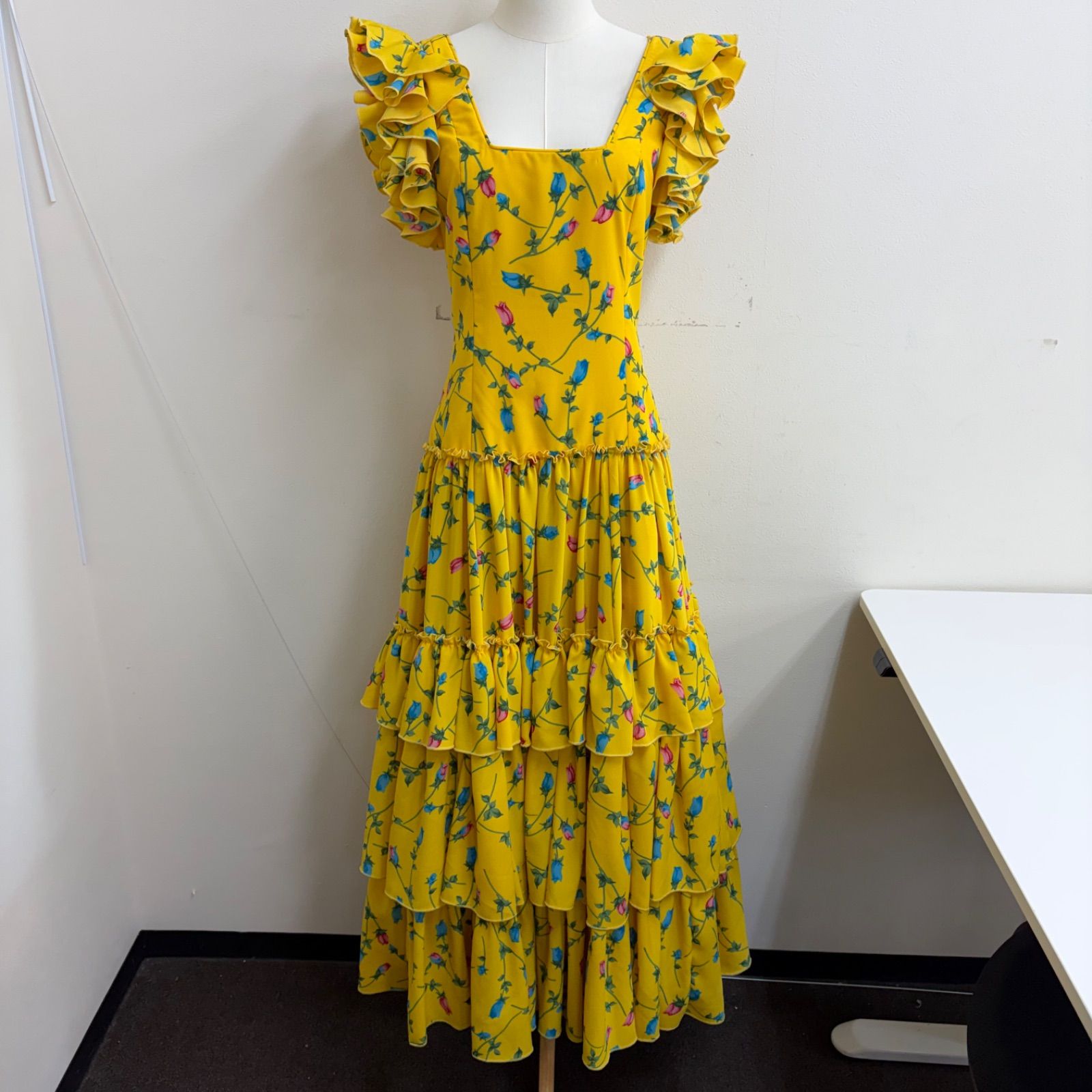 Creaciones ROAL S. L.】フラメンコ衣装 ドレス ワンピース イエロー