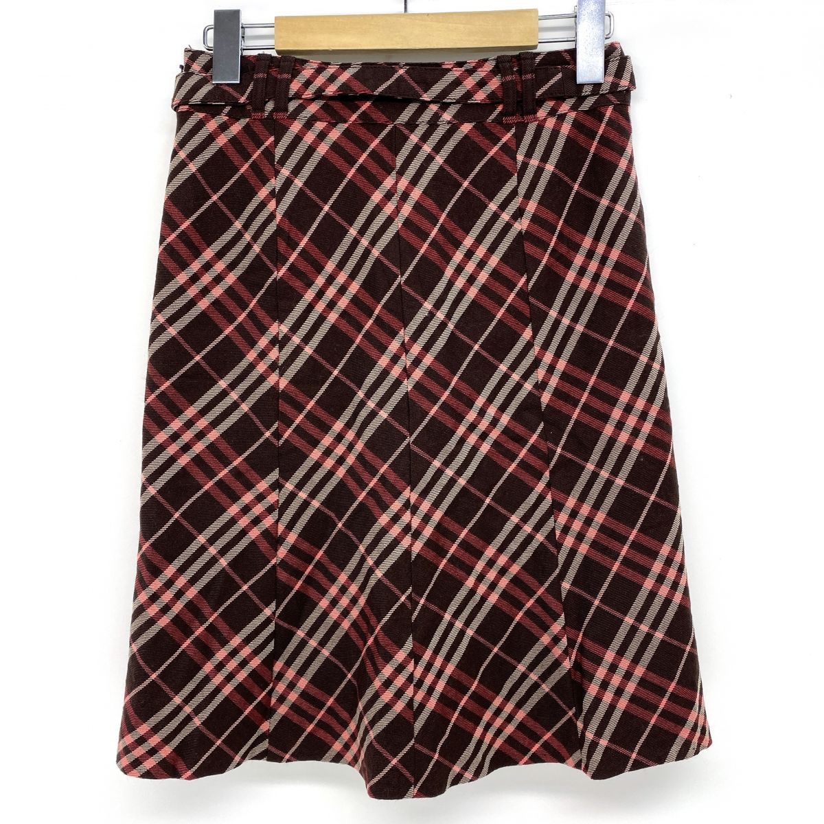 BURBERRY BLUE LABEL チェック柄フレアスカート　36 BURBERRYBLUE LABEL チェックスカート 36 BURBERRY BLUE LABEL