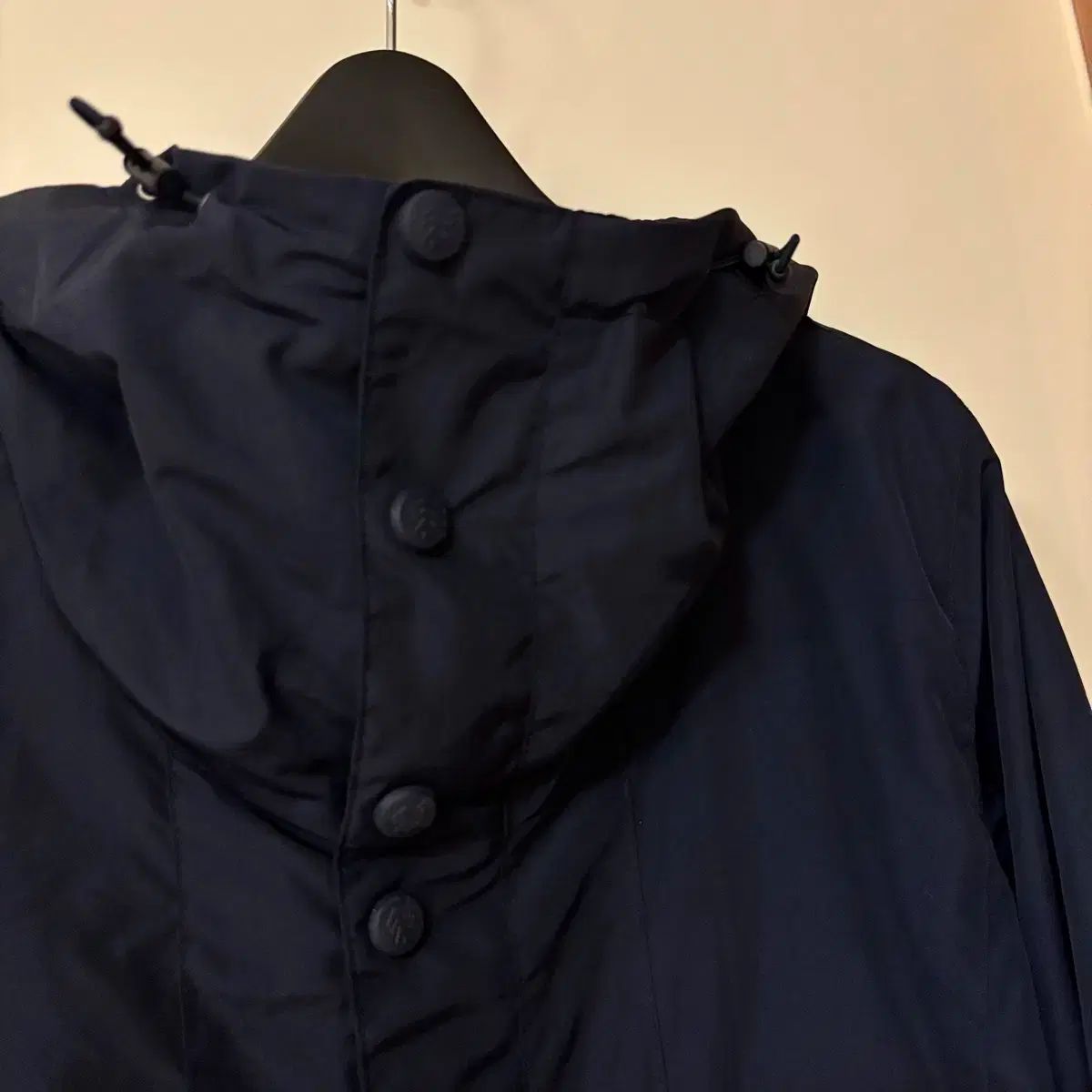 アウター ウィンドブレーカー