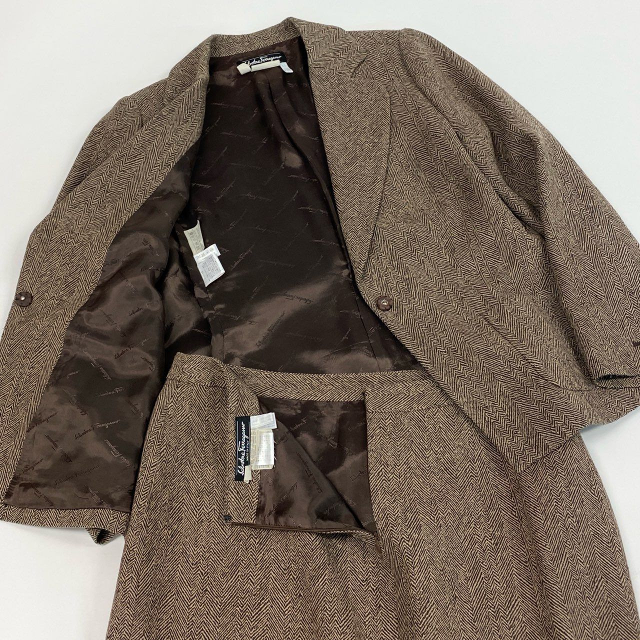 22a23 《美品》 Salvatore Ferragamo サルヴァトーレフェラガモ