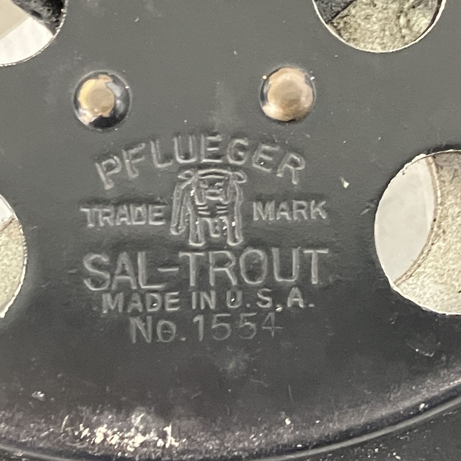 SAL-TROUT フライリール