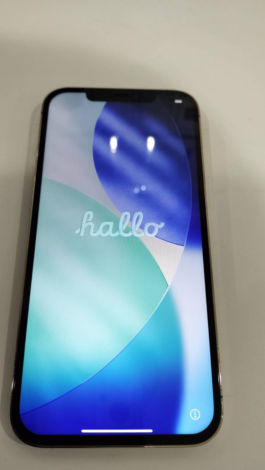 iPhone 12 Pro Max 128GB auのsimロックあり Pro Max 128GB max 128gbの
