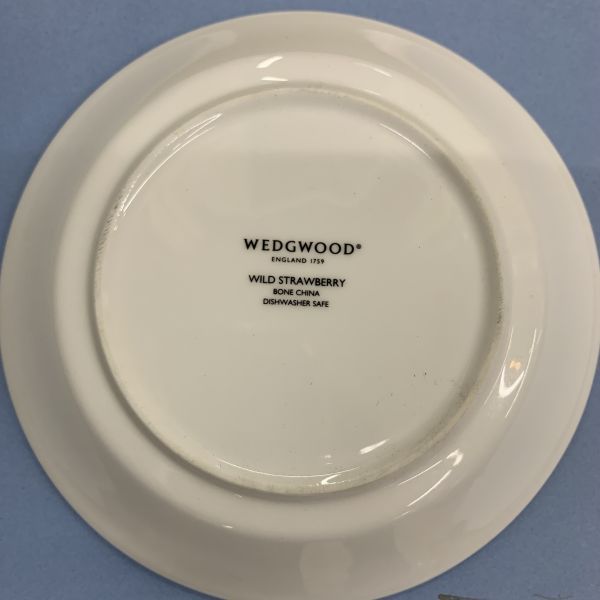  ウェッジウッド カップ＆ソーサ― ワイルドストロベリー コーヒー ティー 苺 花 ペア セット 食器 白 グリーン ピンク H 6 A 108 カップ ソーサー コーヒー ティーカップ