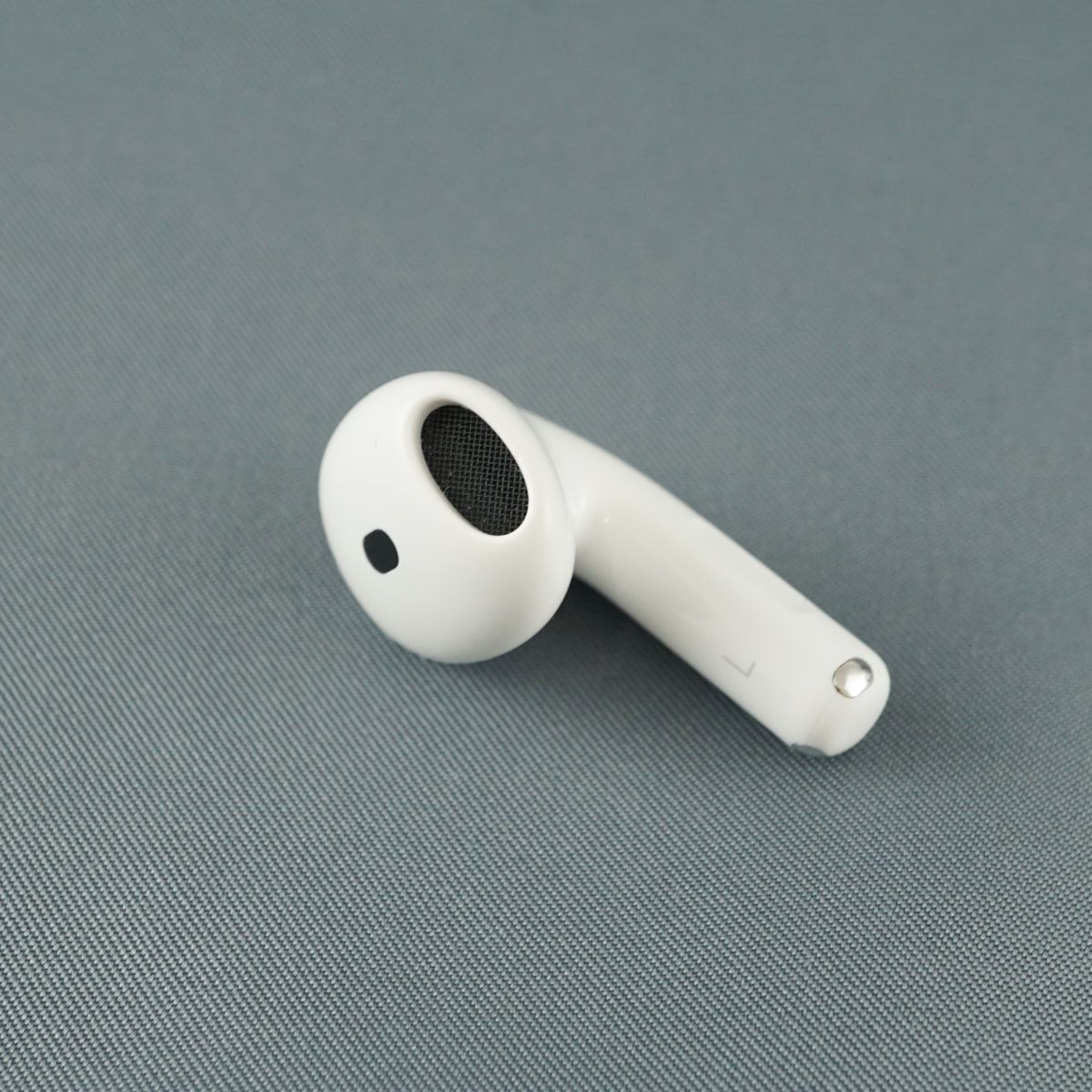 Apple AirPods 4 左イヤホンのみ USED品 ノイズキャンセリングなし