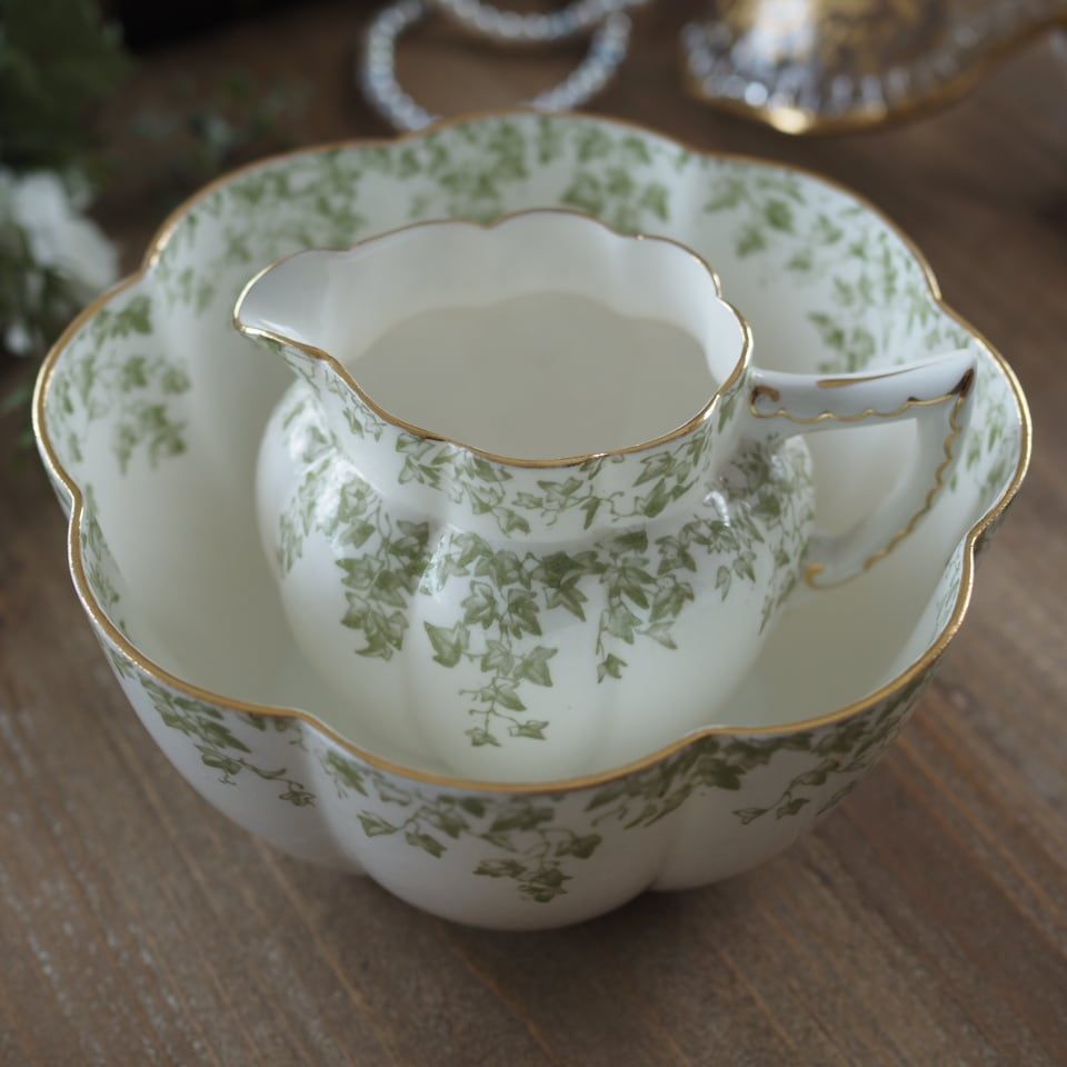 英国シェリー 優雅なアイビー柄が美しいアンティーククリーマー＆シュガーボウル 西洋陶磁 ティーカップアンドソーサー アンティーク ヴィンテージ ビンテージ F 5