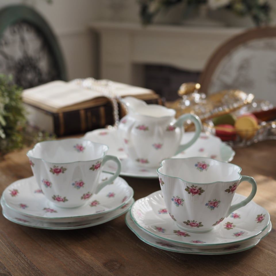 英国シェリーワイルマン 《ROSEBUD 13426》ティーセット カップ