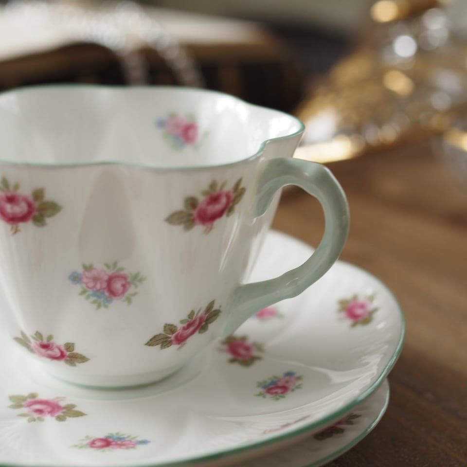 ティーカップアンドソーサー