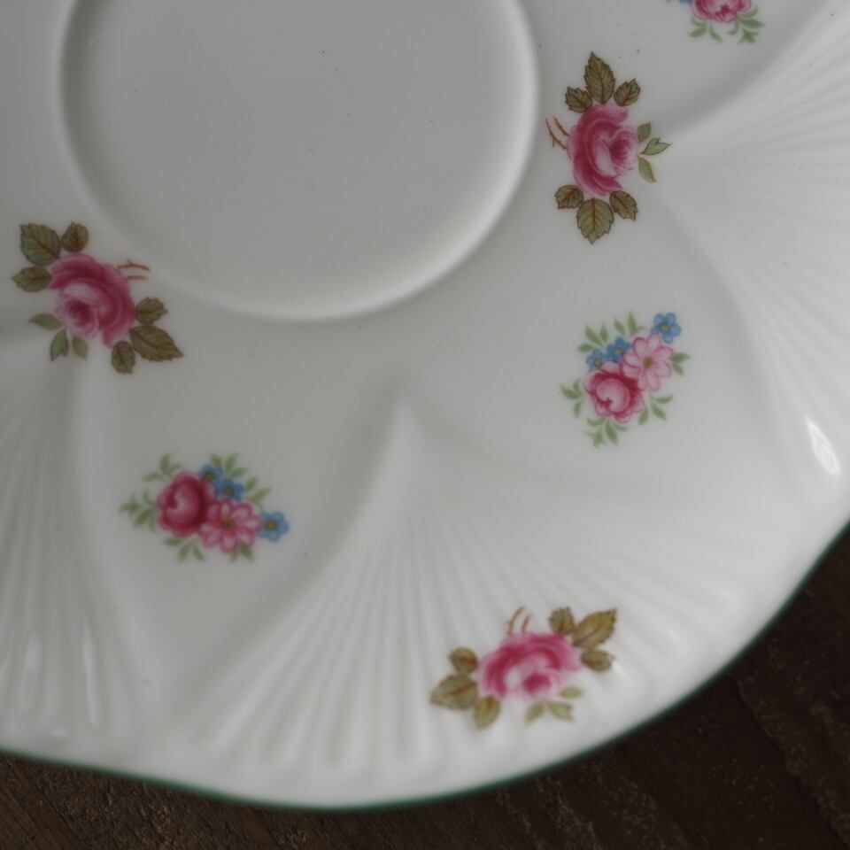  英国シェリーワイルマン ROSEBUD 13426 トリオ カップ＆ソーサー 西洋陶磁 ティーカップアンドソーサー アンティーク ヴィンテージ ビンテージ F 4 カップ ソーサー コーヒー ティーカップ