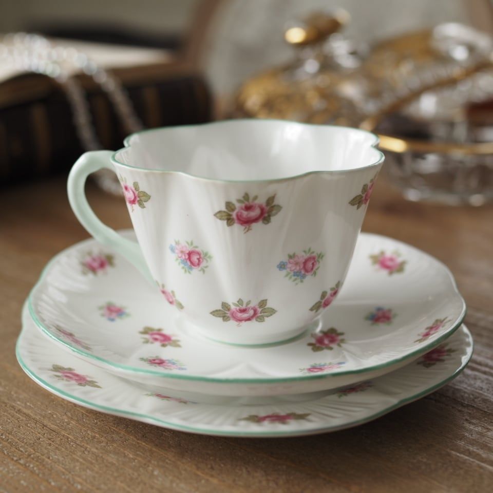 トリオ カップ＆ソーサー