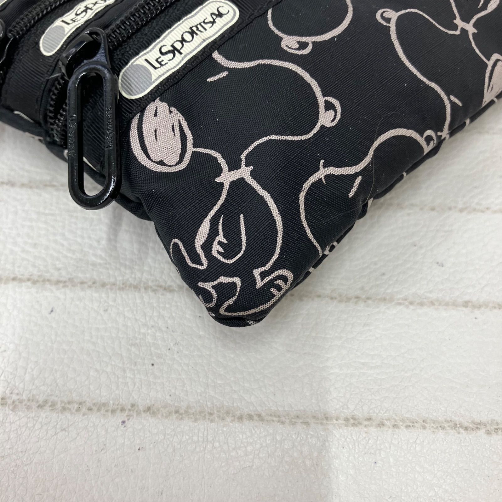 8604 LeSportsac レスポートサック ポーチ 小物入れ コスメケース 3ZIP 