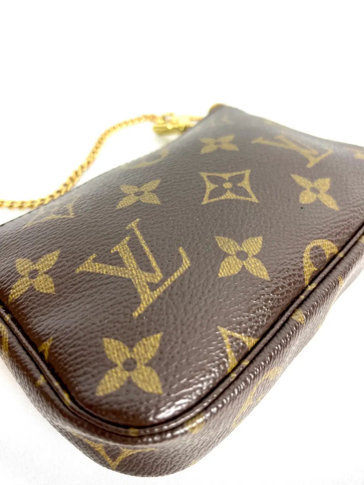 ルイヴィトン　ポーチ　バック　ゴールド　ミニポシェット　モノグラム　超美品‼️ ルイヴィトン(ゴールド) モノグラム ミニ ポシェット ポーチ - メルカリ