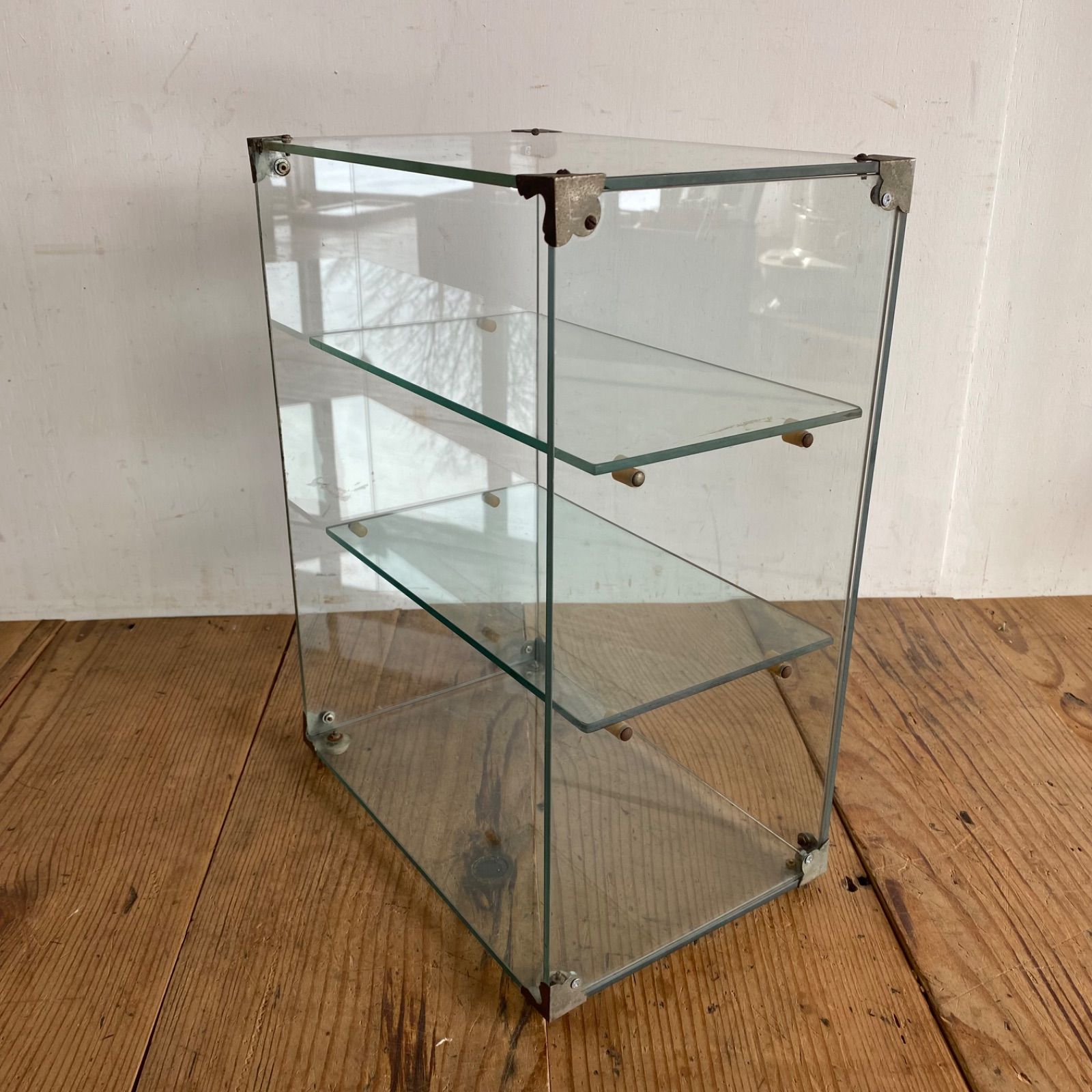 アルミ 昭和レトロ ガラスショーケース 2段 ディスプレイ 昭和レトロ ガラス ショーケース コレクションケース 飾り棚 二段