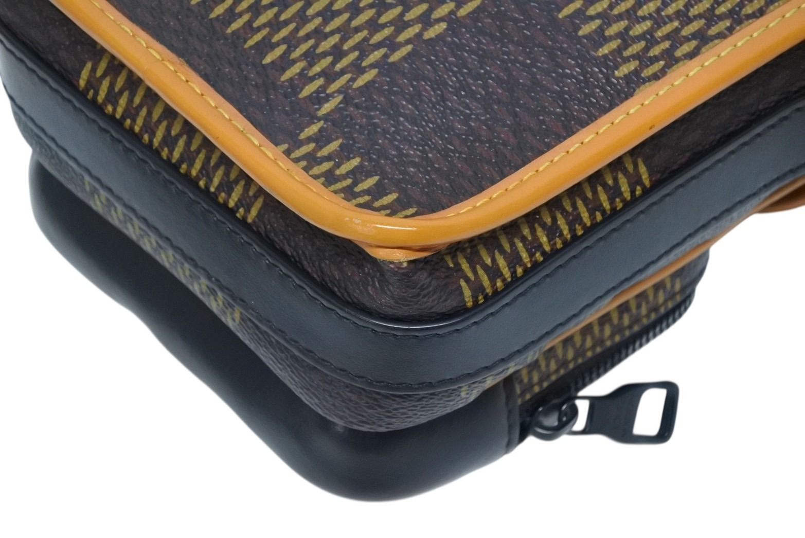 LOUIS VUITTON ルイヴィトン アマゾン メッセンジャーショルダーバッグ N40357 ダミエジャイアント NIGO LVスクエアード 美品 中古 4b011639 LOUIS VUITTON ルイヴィトン アマゾン メッセンジャーショルダーバッグ