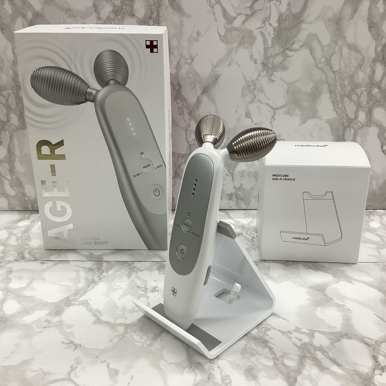中古・美品】メディキューブ ダーマEMSショット スタンド付き - メルカリ