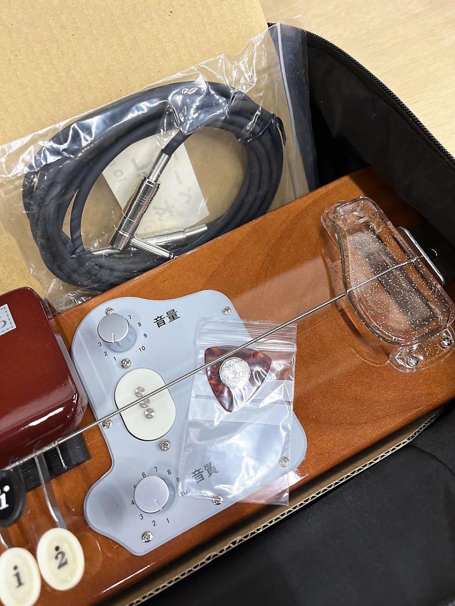 琴伝流 大正琴 野ばら 木目調 ハードケース付き 琴伝流 大正琴 野ばら 木目調 ハードケース付き 琴伝流 大正琴 野ばら