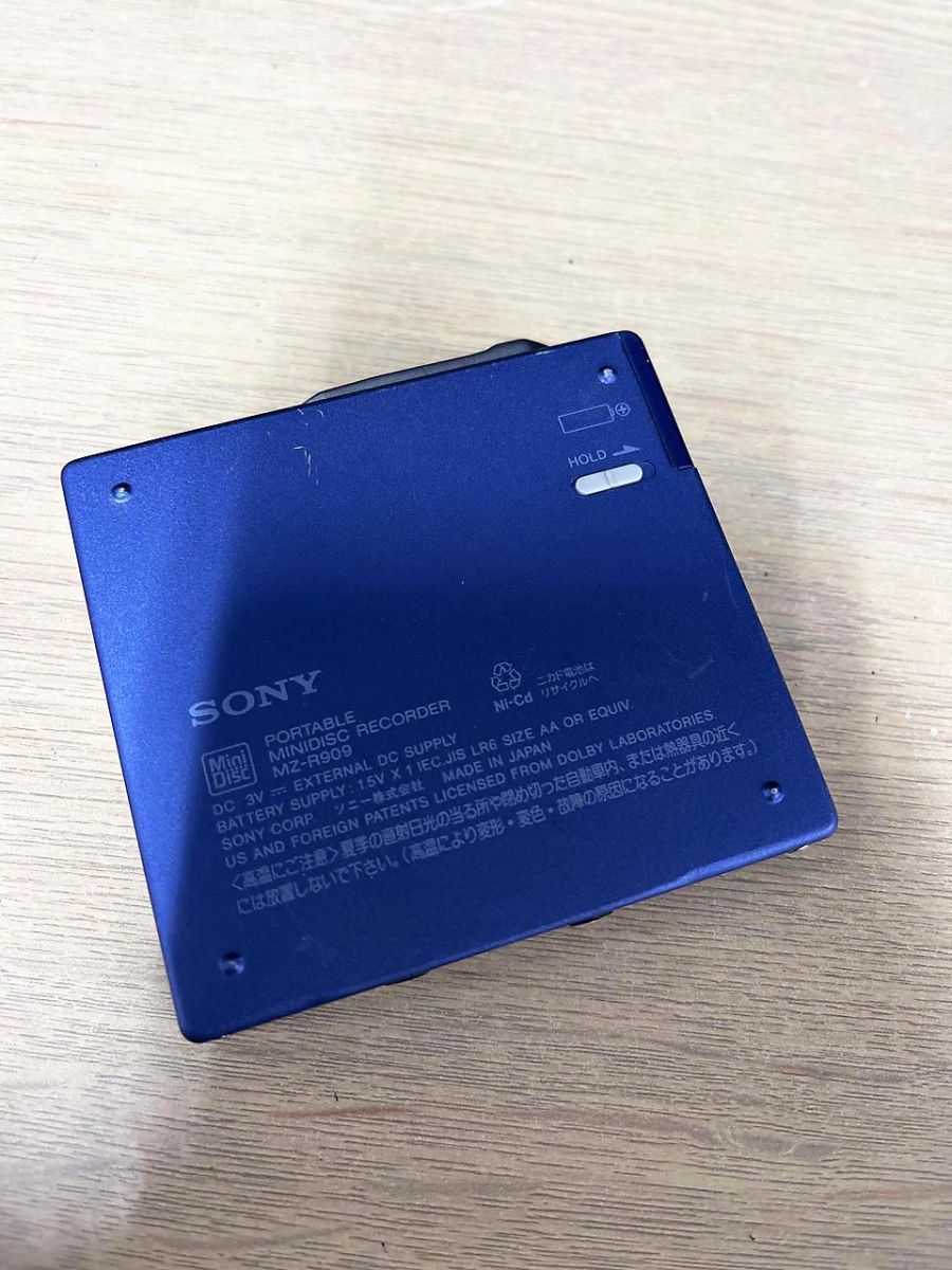 ジャンク品】 SONY ソニー WALKMAN ウォークマン ポータブルMD