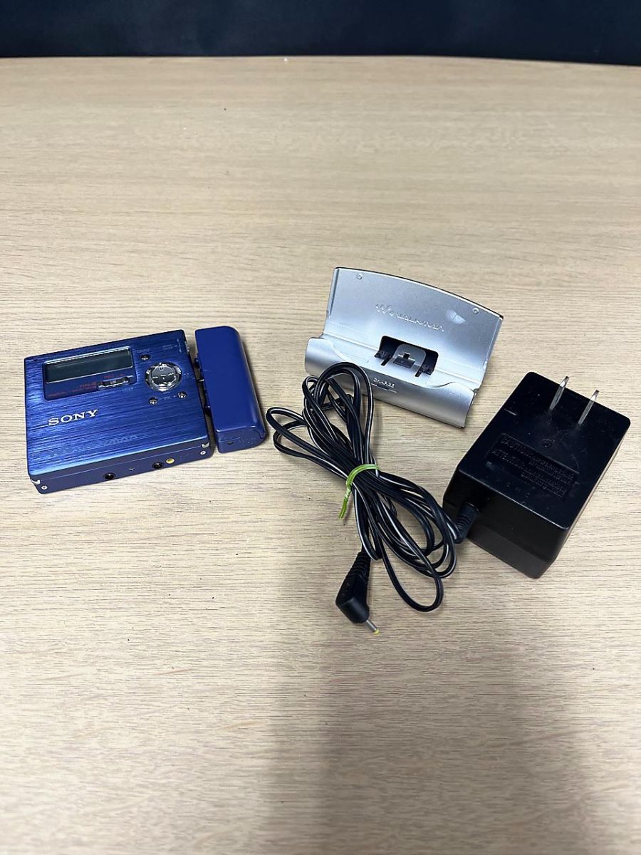 ジャンク品】 SONY ソニー WALKMAN ウォークマン ポータブルMD
