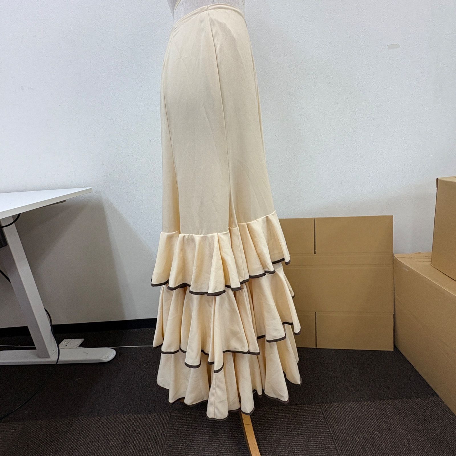 【美品 フラメンコ衣装】Atelier Prima アトリエプリマ ファルダ Atelier Prima】フラメンコ衣装 スカート ファルダ ベージュ シンプル